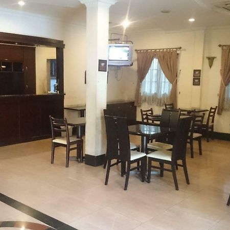 Hotel Citi International Palang Merah Medan Exterior foto